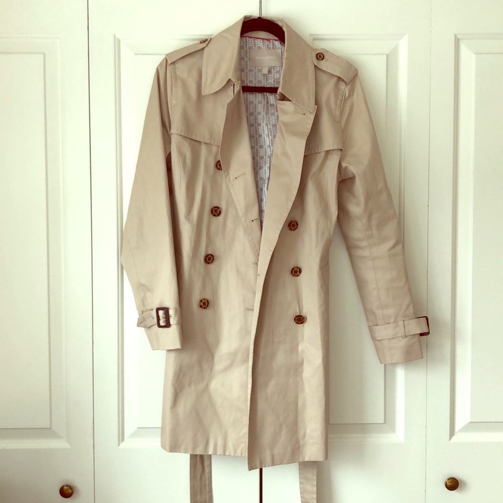 Like New Banana Republic Women’s Trench Coat